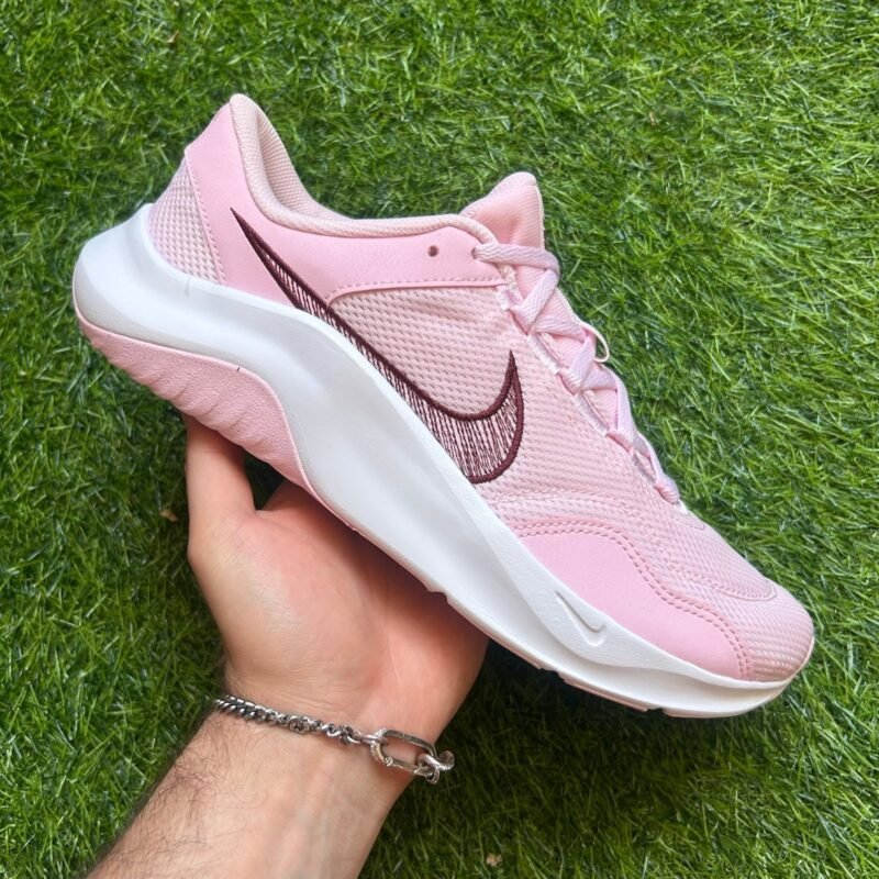 Nike Legend Essential 3 - Image 3